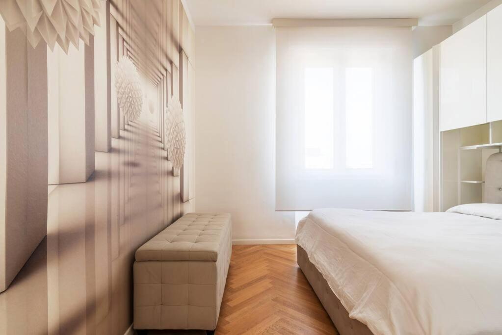 Ferienwohnung Bilocale Vista Sul Duomo Di Milano Exterior foto